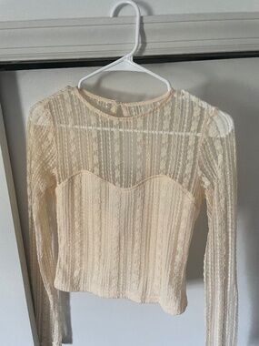 Cream Lace Sweetheart Necklace Long Sleeve